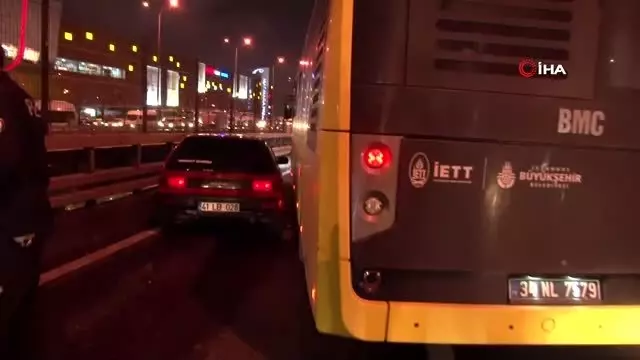 E-5'te ilginç kaza! İETT şoförü kendisine çarpan aracı bariyerlere sıkıştırdı E-5'te ilginç kaza! İETT şoförü kendisine çarpan aracı bariyerlere sıkıştırdı