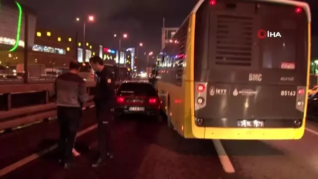 E-5'te ilginç kaza! İETT şoförü kendisine çarpan aracı bariyerlere sıkıştırdı E-5'te ilginç kaza! İETT şoförü kendisine çarpan aracı bariyerlere sıkıştırdı