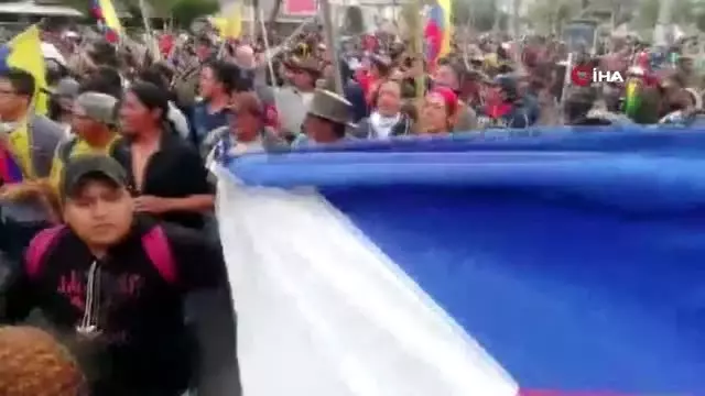 - Ekvador'da sokağa çıkma yasağı ilan edildi- Göstericiler Ulusal Meclis binasını işgal etti - Ekvador'da sokağa çıkma yasağı ilan edildi- Göstericiler Ulusal Meclis binasını işgal etti