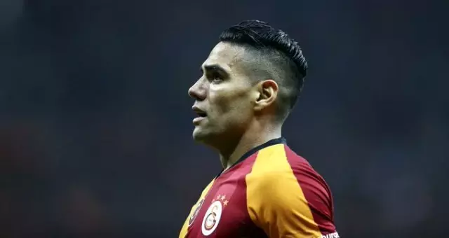 Galatasaray'da Falcao ve Linnes krizi! Galatasaray'da Falcao ve Linnes krizi!