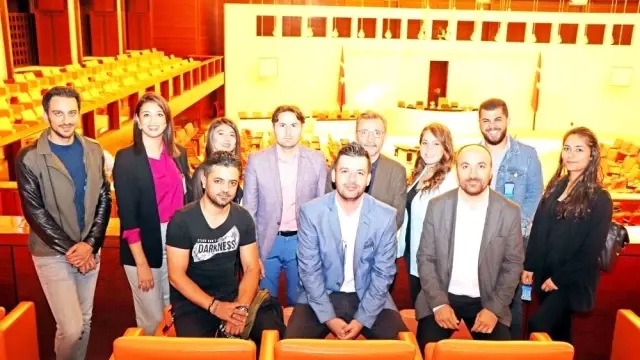 Genç gazeteciler bir araya geldi Genç gazeteciler bir araya geldi