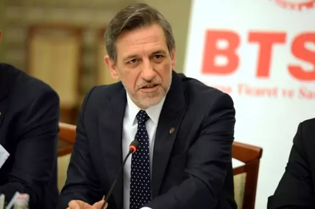“İş dünyası olarak devletimizin ve kahraman Mehmetçiğimizin yanındayız” “İş dünyası olarak devletimizin ve kahraman Mehmetçiğimizin yanındayız”