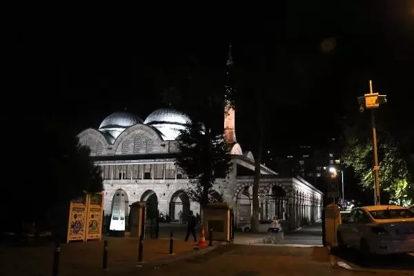 Barış Pınarı Harekatı için camilerde sela okundu Barış Pınarı Harekatı için camilerde sela okundu