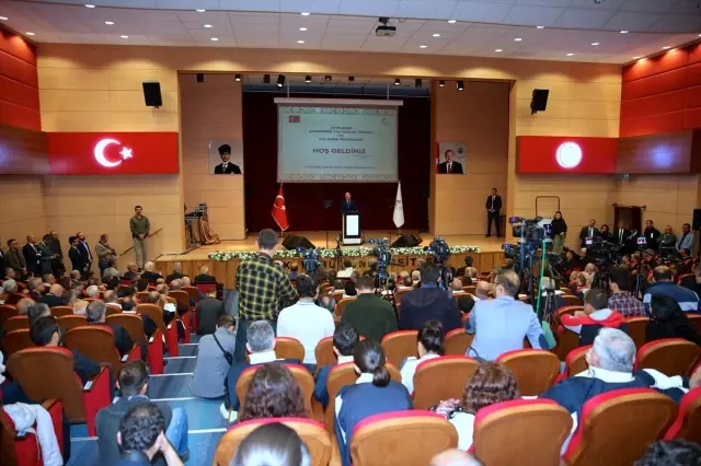 'Kendi sosyal hırsızlıklarını örtmeye çalışıyorlar' 'Kendi sosyal hırsızlıklarını örtmeye çalışıyorlar'
