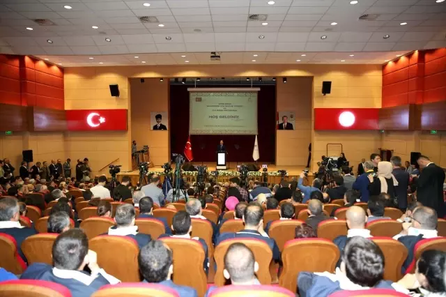 'Kendi sosyal hırsızlıklarını örtmeye çalışıyorlar' 'Kendi sosyal hırsızlıklarını örtmeye çalışıyorlar'