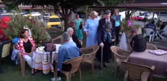 Muğla 60 yıllık evli çifte, kızlarından sürpriz temsili nikah