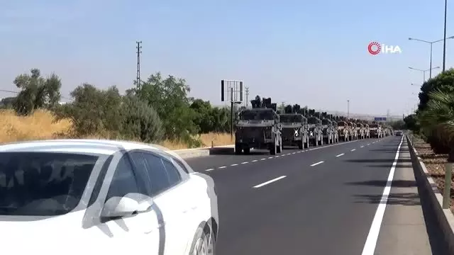 Kilis'in Suriye sınırına komando ve kirpi sevkiyatı sürüyor Kilis'in Suriye sınırına komando ve kirpi sevkiyatı sürüyor