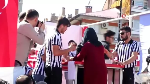 Sivas'ta bilekler yarıştı
