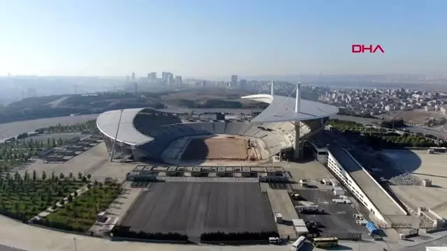 Spor olimpiyat stadı'nda 2020 şampiyonlar ligi finali için çalışmalar tüm hızıyla sürüyor