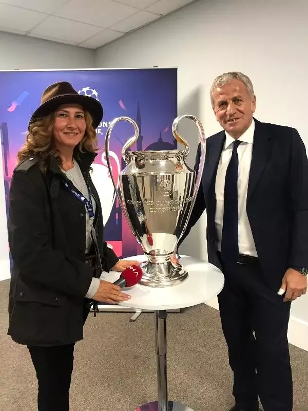 Tff heyeti, londra'da 2020 uefa şampiyonlar ligi finalinin sunumunu yaptı (tekrar)