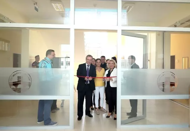Trakya Üniversitesi Eğitim Fakültesi öğrencilerine etüt odası Trakya Üniversitesi Eğitim Fakültesi öğrencilerine etüt odası