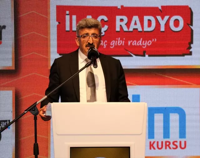 Van'da AA muhabiri Bilgin'e ödül Van'da AA muhabiri Bilgin'e ödül