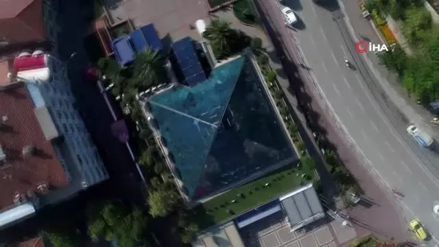 Zafer Plaza 20 yılda 250 milyon ziyaretçi ağırladı Zafer Plaza 20 yılda 250 milyon ziyaretçi ağırladı