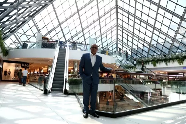 Zafer Plaza 20 yılda 250 milyon ziyaretçi ağırladı Zafer Plaza 20 yılda 250 milyon ziyaretçi ağırladı