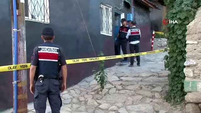 72'lik dede ile arkadaşı arasında çıkan tartışmada kan aktı: 1 ölü 72'lik dede ile arkadaşı arasında çıkan tartışmada kan aktı: 1 ölü
