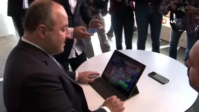 Bakan Varank Kafa Topu Oynadi Izmir