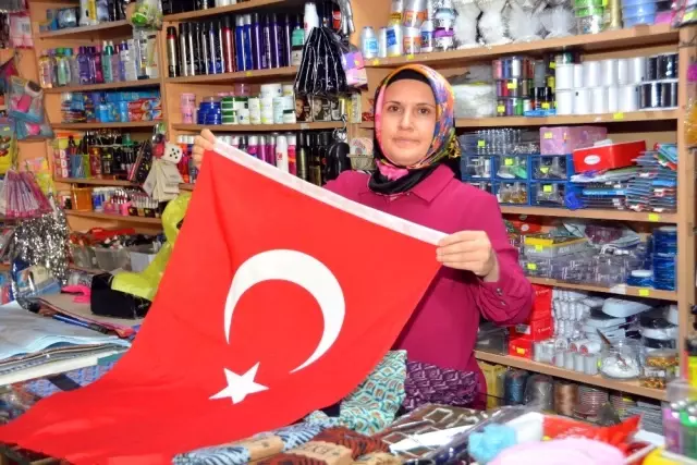 'Barış Pınarı Harekatı'na' Türk bayraklı destek 'Barış Pınarı Harekatı'na' Türk bayraklı destek