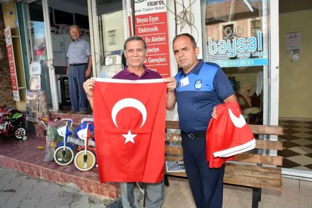 'Barış Pınarı Harekatı'na' Türk bayraklı destek 'Barış Pınarı Harekatı'na' Türk bayraklı destek