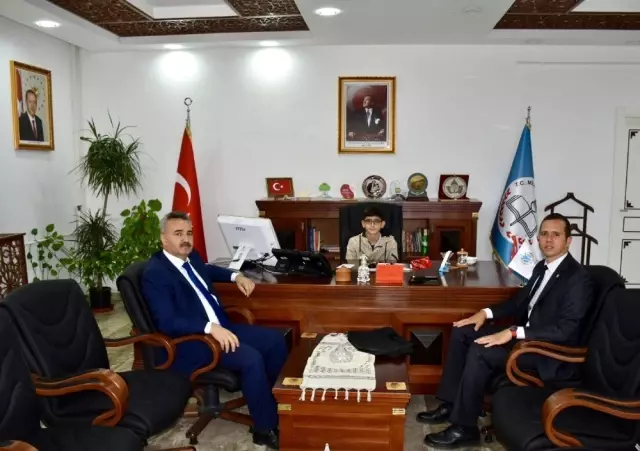 Bir günlüğüne Milli Eğitim Müdürü oldu
