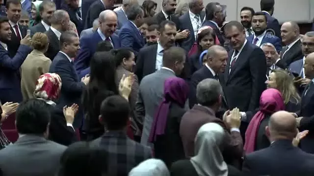 Cumhurbaşkanı Erdoğan: 'Şahıslar gelir geçer ama dava her zaman baki kalır' Cumhurbaşkanı Erdoğan: 'Şahıslar gelir geçer ama dava her zaman baki kalır'