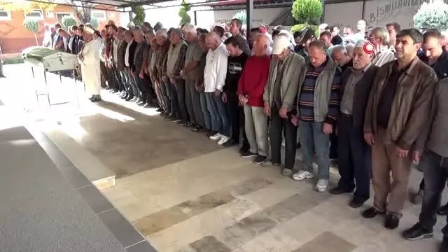 Eşi tarafından öldürülen Işıl Çetkin Aydın son yolculuğuna uğurlandı Eşi tarafından öldürülen Işıl Çetkin Aydın son yolculuğuna uğurlandı