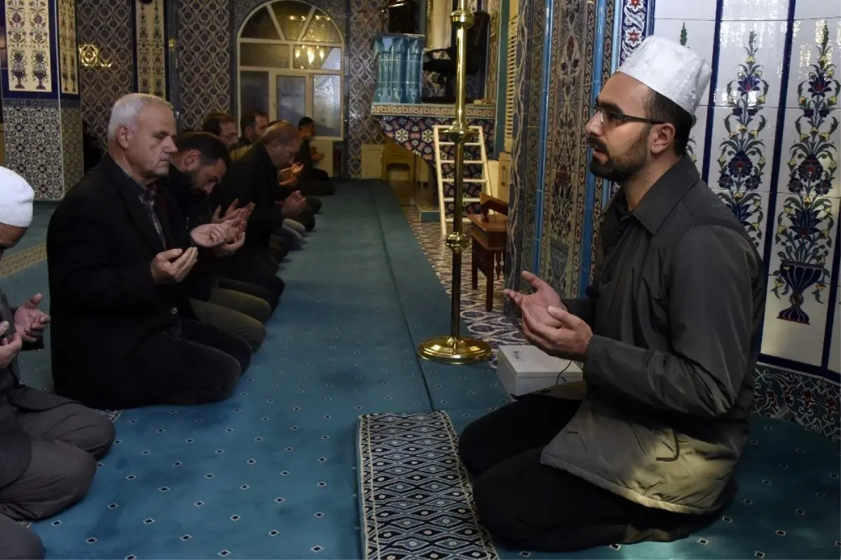 Gümüşhane'de eller semaya Barış Pınarı harekatı için kalktı
