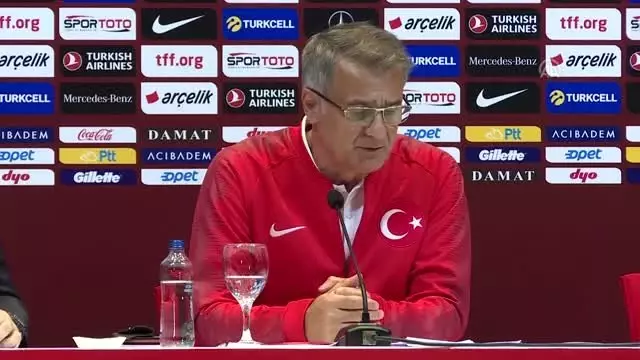 Güneş: '2 maçta en güzeli 6 puan ama 4 puan da bizim için yeterli olabilir' Güneş: '2 maçta en güzeli 6 puan ama 4 puan da bizim için yeterli olabilir'