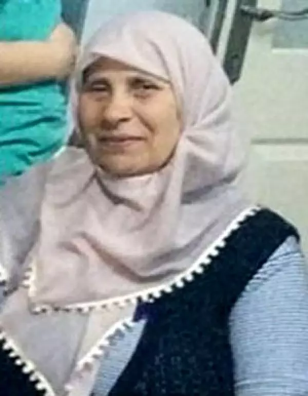 Kamyonunu altında kalan kadın öldü Kamyonunu altında kalan kadın öldü