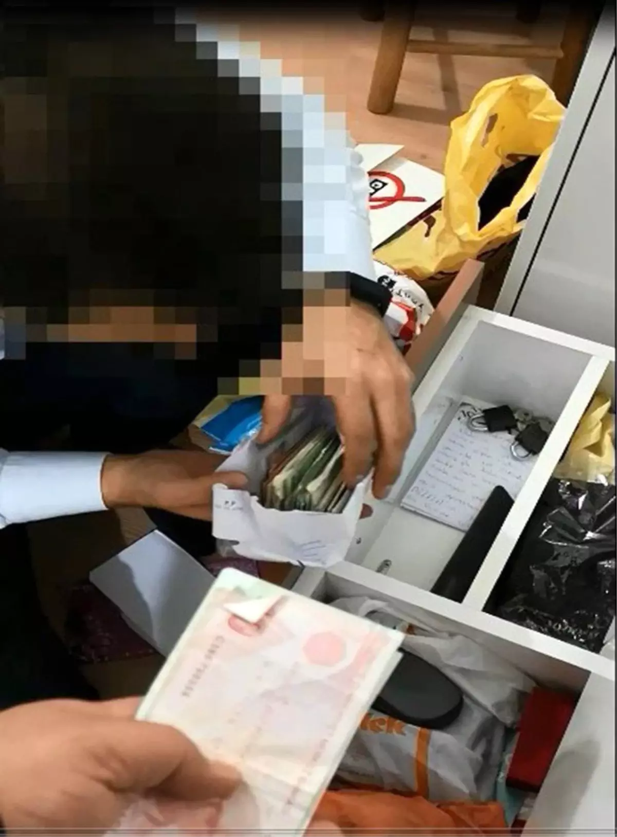 Kendisini 'Evliya' olarak tanıtıp vatandaşları dolandıran çeteye operasyon: 15 gözaltı