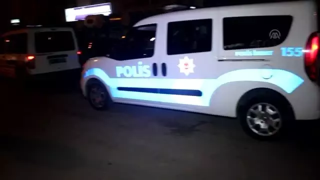 Kız kardeşinin evine camdan girmeye çalışınca yakalandı Kız kardeşinin evine camdan girmeye çalışınca yakalandı