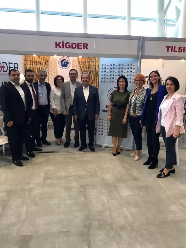Mikrokredili kadınların ürünleri KİGDER standında