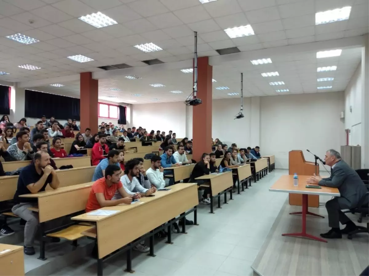 Nazilli MYO'da seminerler devam ediyor