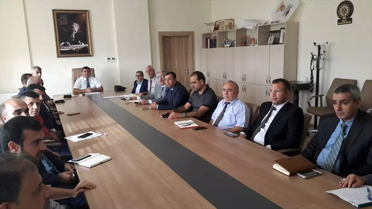Nizip'te acil durum ve kriz değerlendirme toplantısı