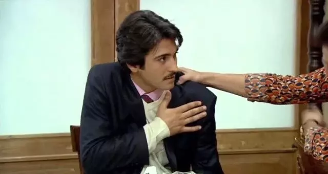 Şarkıcı Ender Emek'ten Türkiye'yi tehdit eden ABD Başkanı Trump'a tepki! Şarkıcı Ender Emek'ten Türkiye'yi tehdit eden ABD Başkanı Trump'a tepki!
