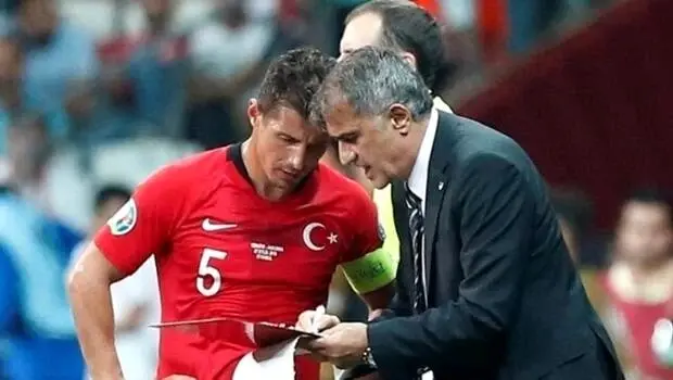 Şenol Güneş'ten itiraf! 'Emre Belözoğlu küsseydi...' Şenol Güneş'ten itiraf! 'Emre Belözoğlu küsseydi...'