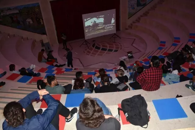 Sinema Kulübü'nden amfide film gösterimleri