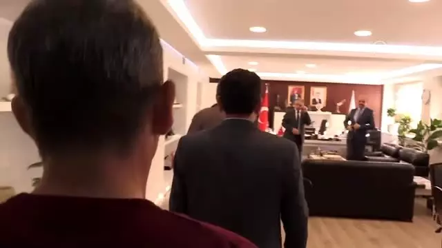Soma'dan yola çıkan işçiler Enerji ve Tabii Kaynaklar Bakanlığında Soma'dan yola çıkan işçiler Enerji ve Tabii Kaynaklar Bakanlığında