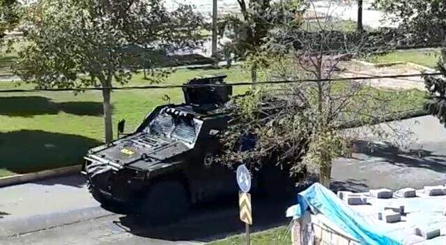 Suriye sınırında zırhlı araçla mehteranlı devriye