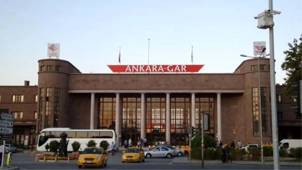 tarihte bugun ankara gar i katliami