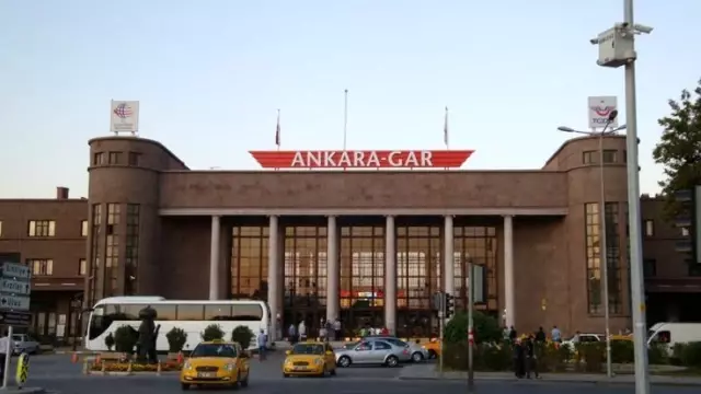 tarihte bugun ankara gar i katliami