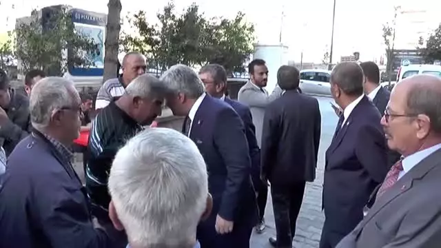 'Tek siyasi partimiz, al bayrak partisidir' 'Tek siyasi partimiz, al bayrak partisidir'