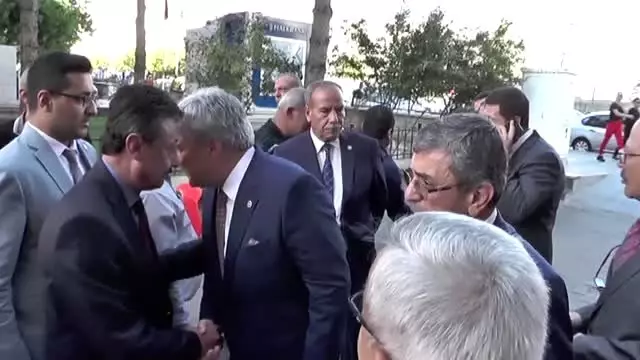 'Tek siyasi partimiz, al bayrak partisidir' 'Tek siyasi partimiz, al bayrak partisidir'
