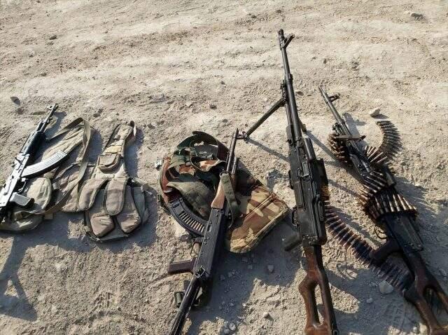 Teröristbaşı Abdullah Öcalan'ın posterleri böyle söküldü