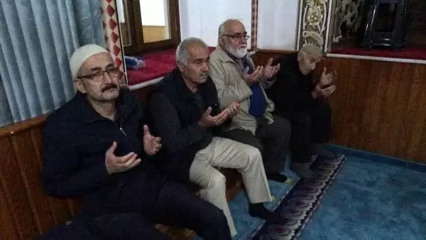 Trabzon'da sabah namazında 'fetih suresi' okundu