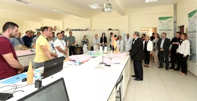 Trakya Üniversitesi, STEM eğitimi ile Kuzey Makedonya'dan öğretmenleri ağırladı Trakya Üniversitesi, STEM eğitimi ile Kuzey Makedonya'dan öğretmenleri ağırladı