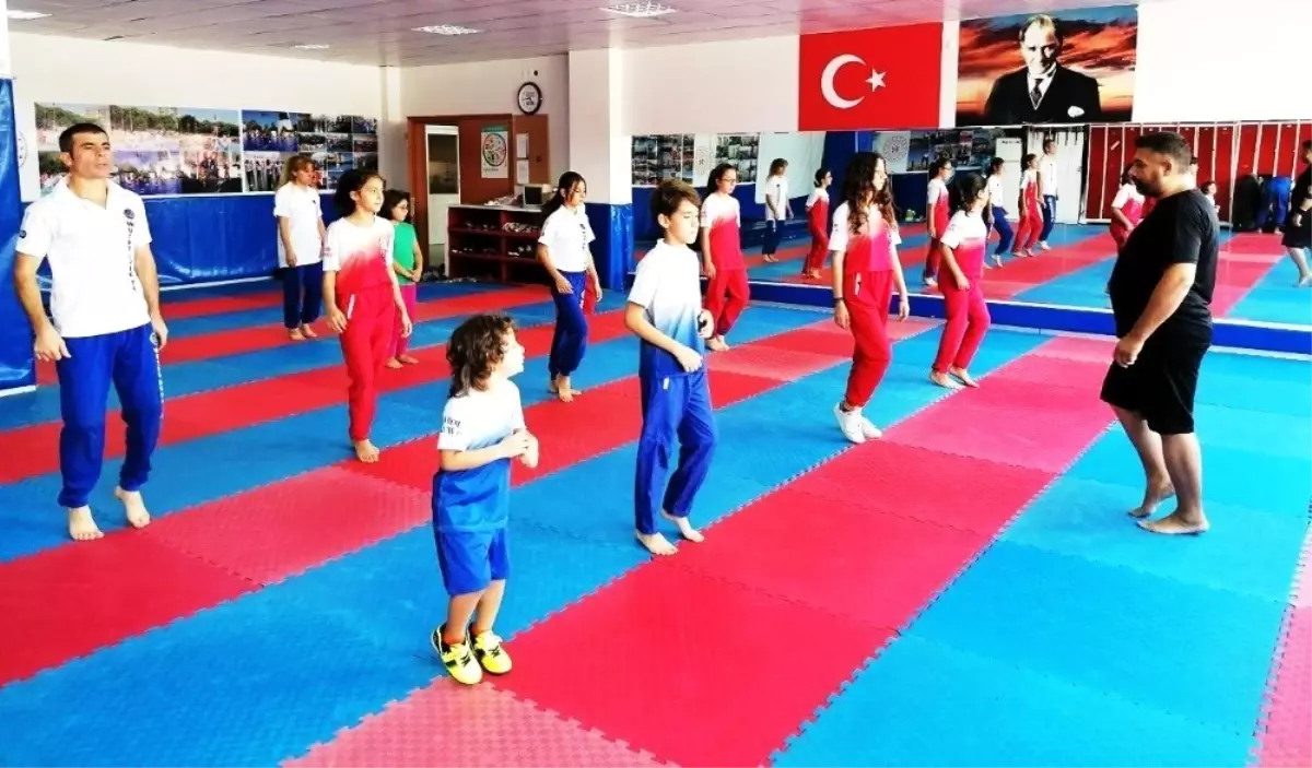 Yunusemre Belediyesinden kış 'Wushu Kung-Fu' kursu