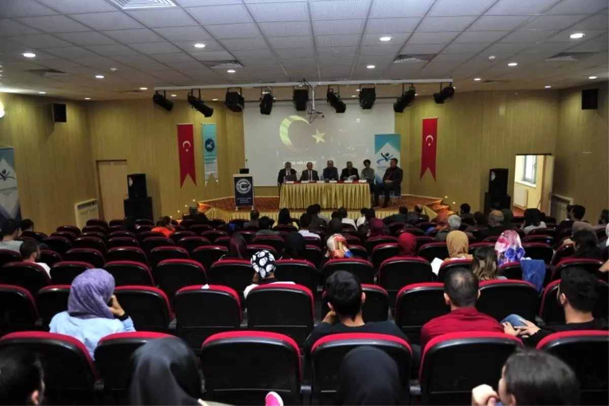 YYÜ'de '15 Temmuz' konulu panel