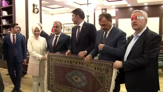 Bakan Kurum: 'Bebek katillerine ne cevap vereceğimizi dünyaya gösterdik' Bakan Kurum: 'Bebek katillerine ne cevap vereceğimizi dünyaya gösterdik'