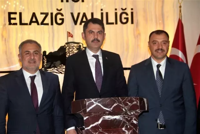 Bakan Kurum: 'Bebek katillerine ne cevap vereceğimizi dünyaya gösterdik' Bakan Kurum: 'Bebek katillerine ne cevap vereceğimizi dünyaya gösterdik'