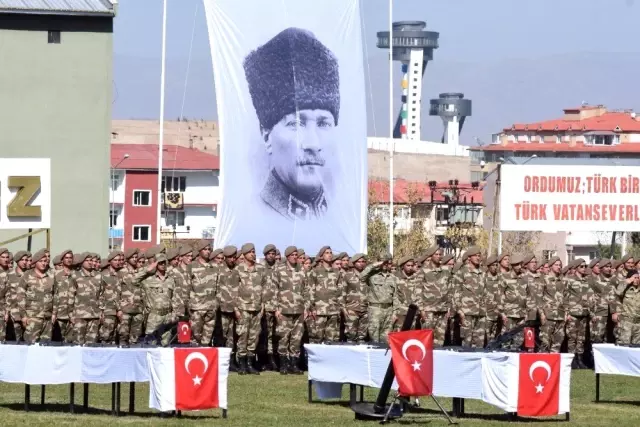 Bedelli askerler yemin etti Bedelli askerler yemin etti